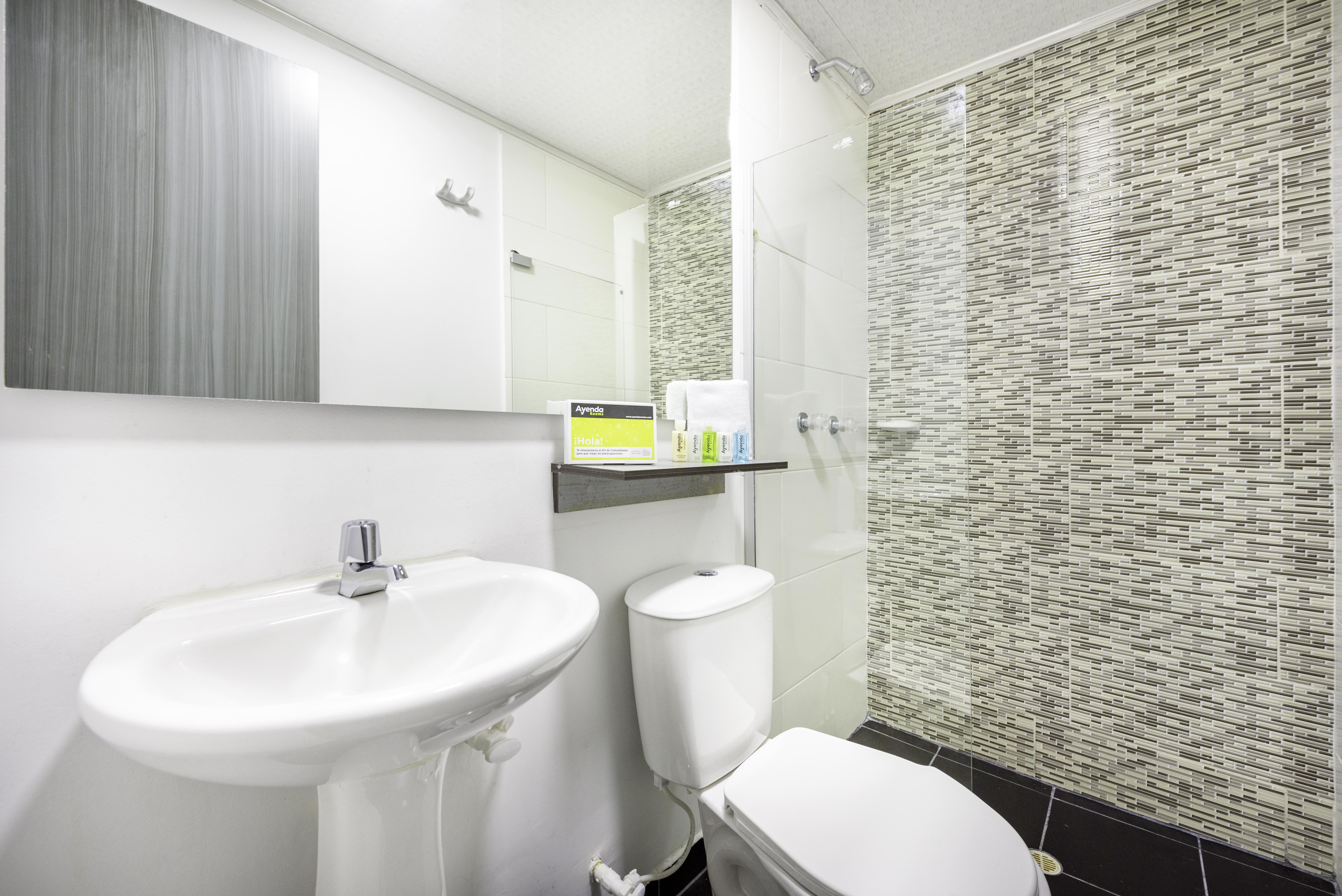 Ayenda 1024 Agora Inn Hotel Bogota Ngoại thất bức ảnh