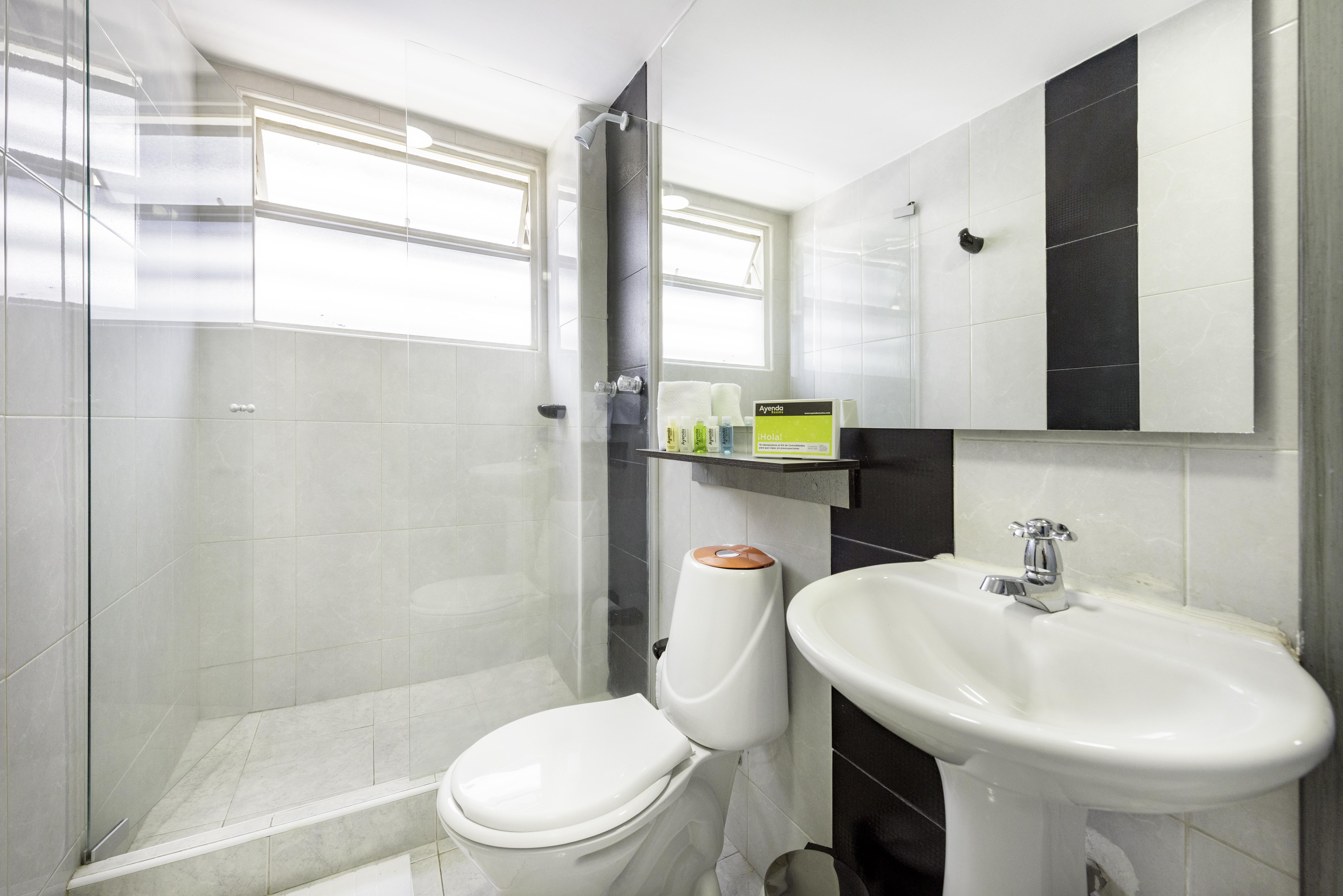 Ayenda 1024 Agora Inn Hotel Bogota Ngoại thất bức ảnh